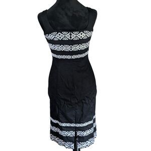 White House Black Market Career Wear Modest Embroidered Sheath Dress Black 0